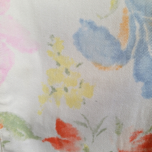 Floral Jeans - Picture 4 of 5